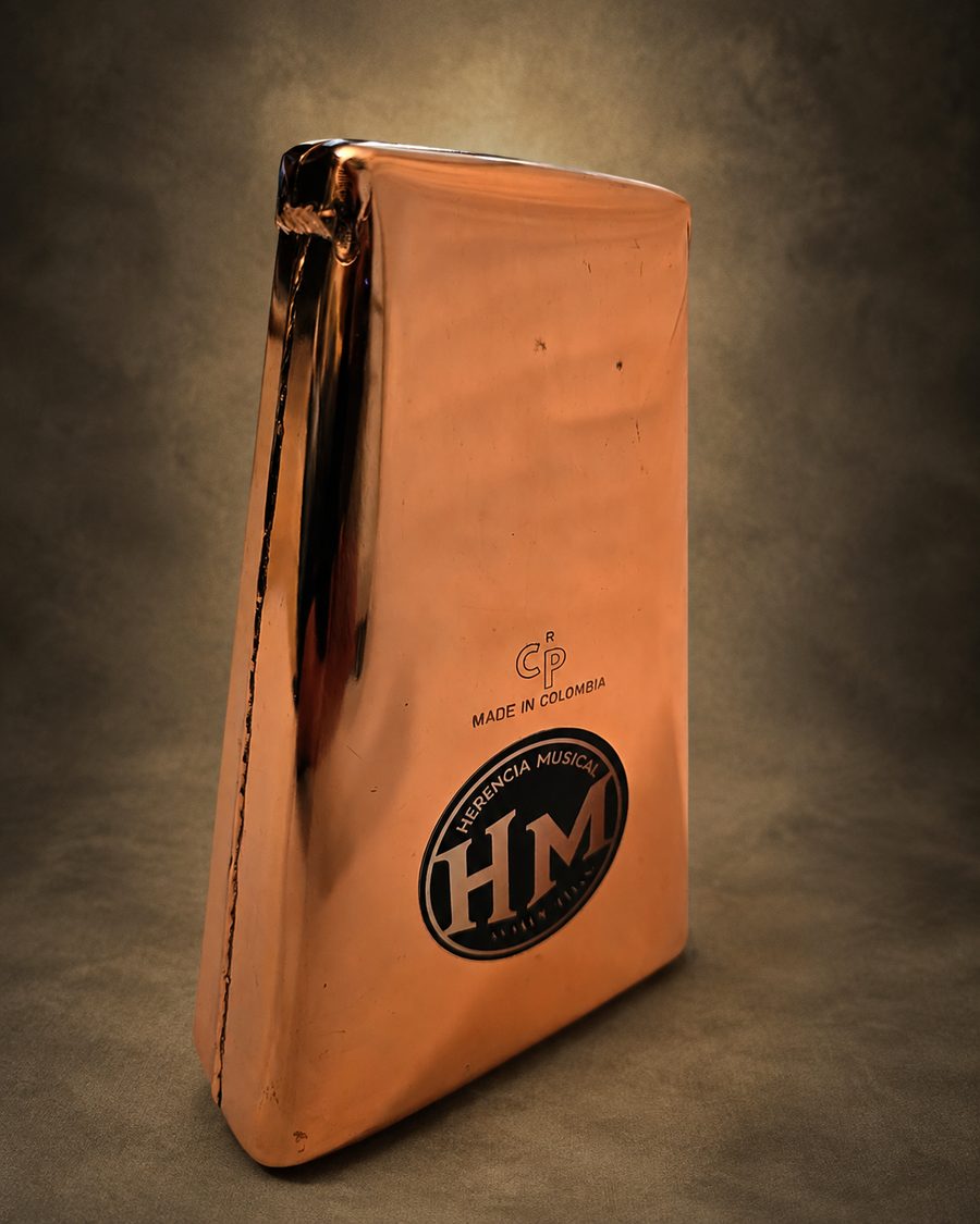 Campana de cobre brillante para salsa, percusión menor de Herencia Musical HM en Milán, vista 2