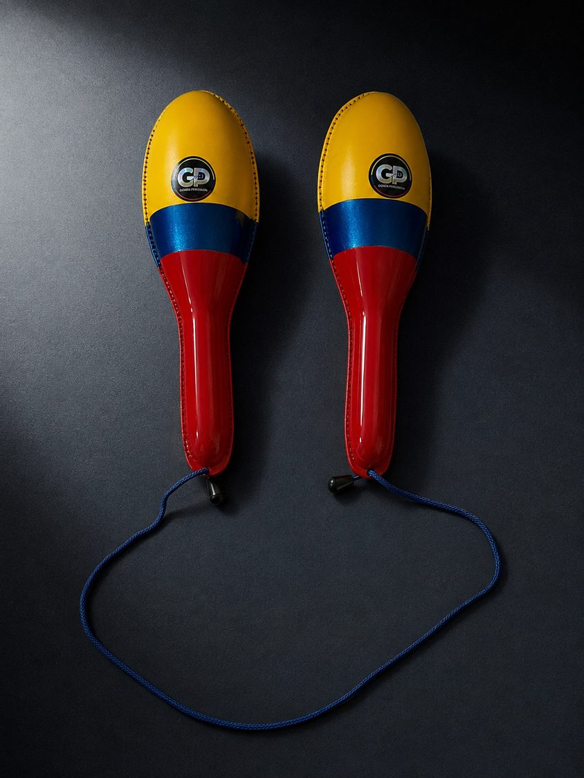 Maracas con los colores de la bandera de Colombia y bolsa de tela, hechas en Cali, vista 2